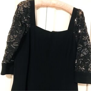 Albert Nipon Elegant Black dress - Size 14